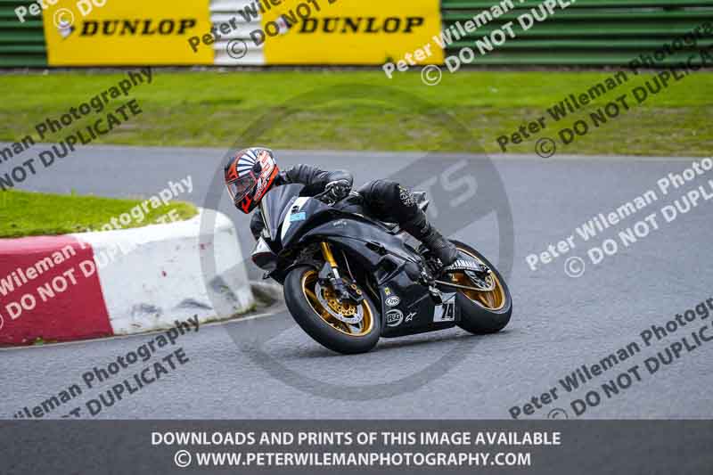 enduro digital images;event digital images;eventdigitalimages;mallory park;mallory park photographs;mallory park trackday;mallory park trackday photographs;no limits trackdays;peter wileman photography;racing digital images;trackday digital images;trackday photos